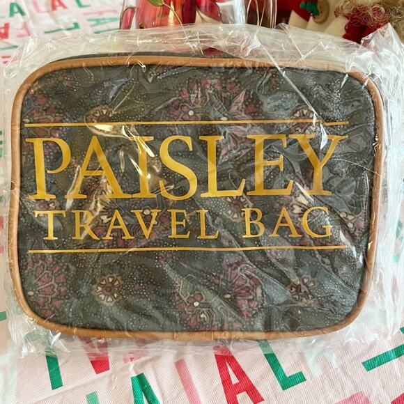 Vintage 1980s Avon 4-Piece Toiletry Set – Brand New - Picture 5 of 8